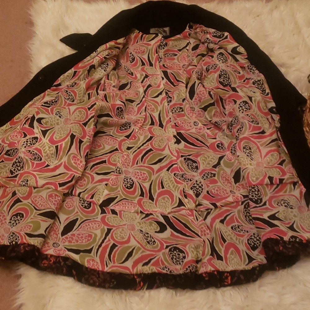 Coat - Picture 3 of 4